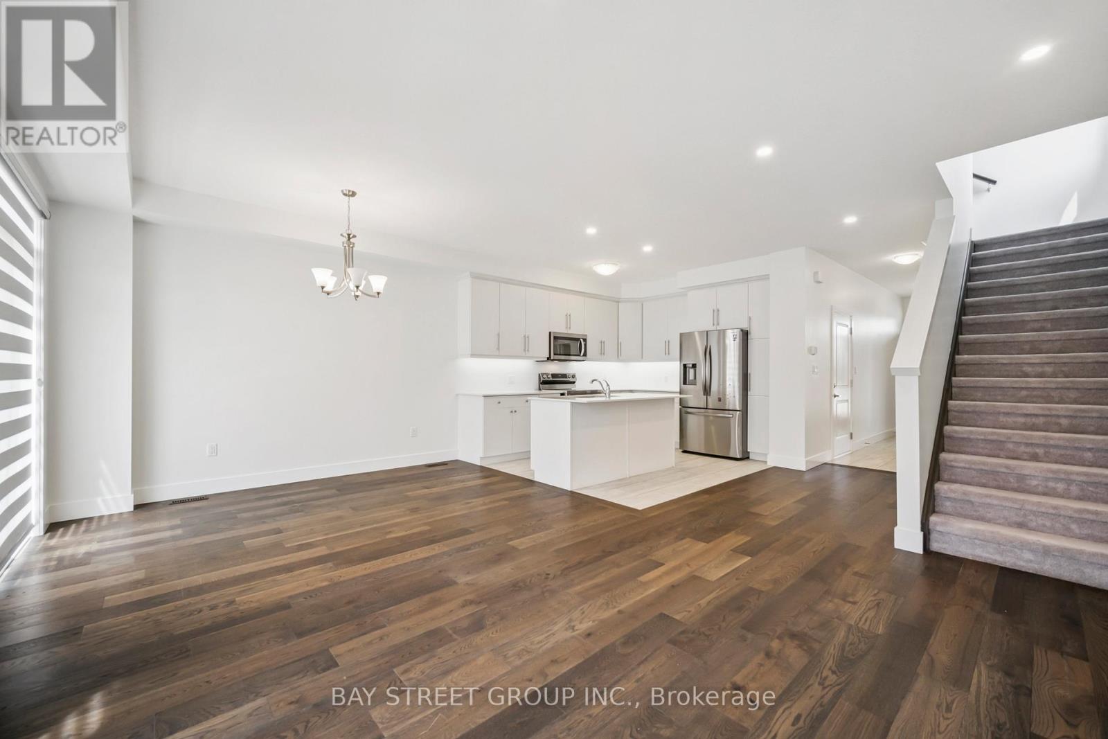 15 - 745 Chelton Road, London South (South U), Ontario  N6M 0J1 - Photo 12 - X12377358