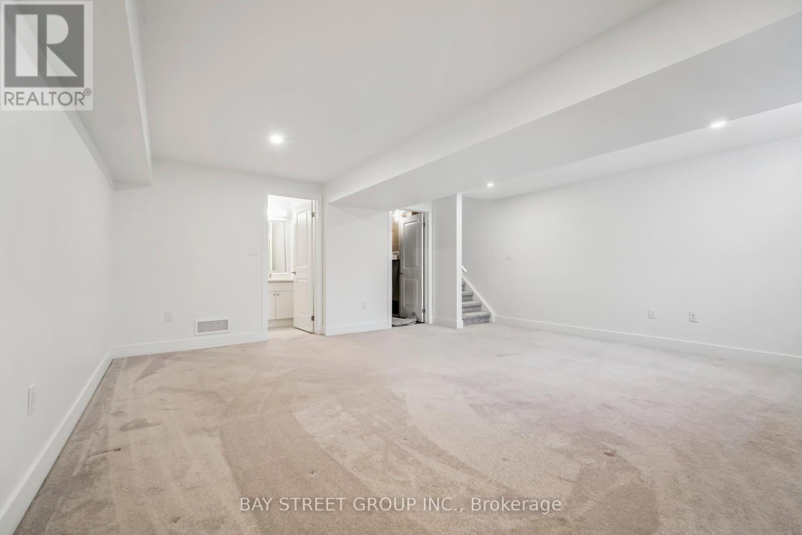 15 - 745 Chelton Road, London South (South U), Ontario  N6M 0J1 - Photo 32 - X12377358