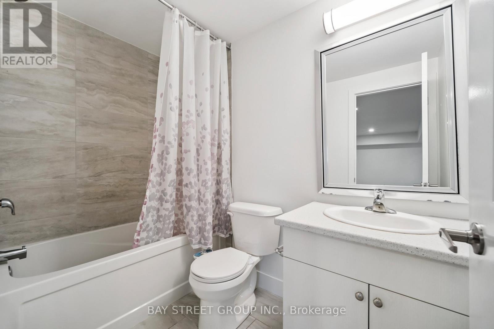 15 - 745 Chelton Road, London South (South U), Ontario  N6M 0J1 - Photo 34 - X12377358