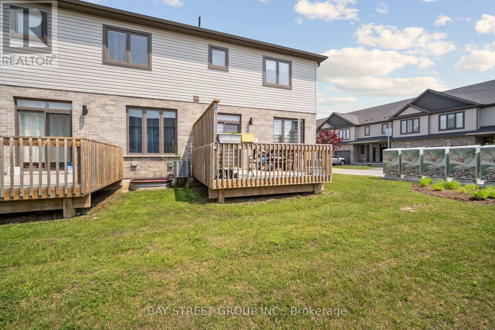 15 - 745 Chelton Road, London South (South U), Ontario  N6M 0J1 - Photo 37 - X12377358