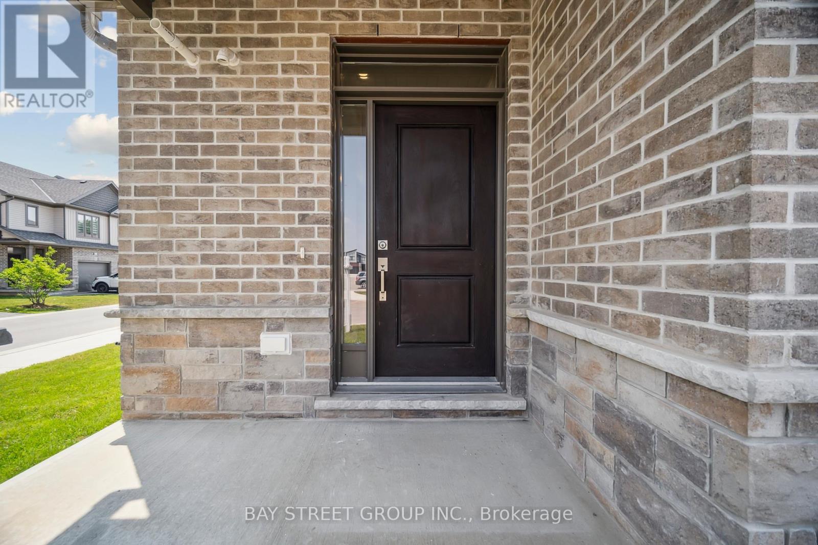 15 - 745 Chelton Road, London South (South U), Ontario  N6M 0J1 - Photo 4 - X12377358