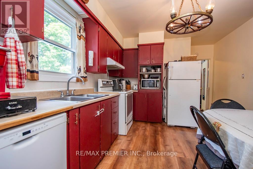 2704 Television Road, Douro-Dummer, Ontario  K9L 1E5 - Photo 12 - X12377441