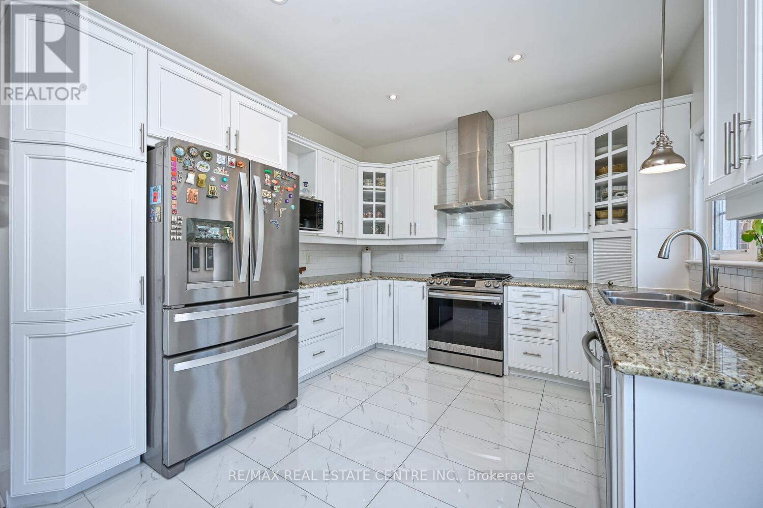 544 Ravendale Way, Ottawa, Ontario  K2J 0G9 - Photo 20 - X12377498