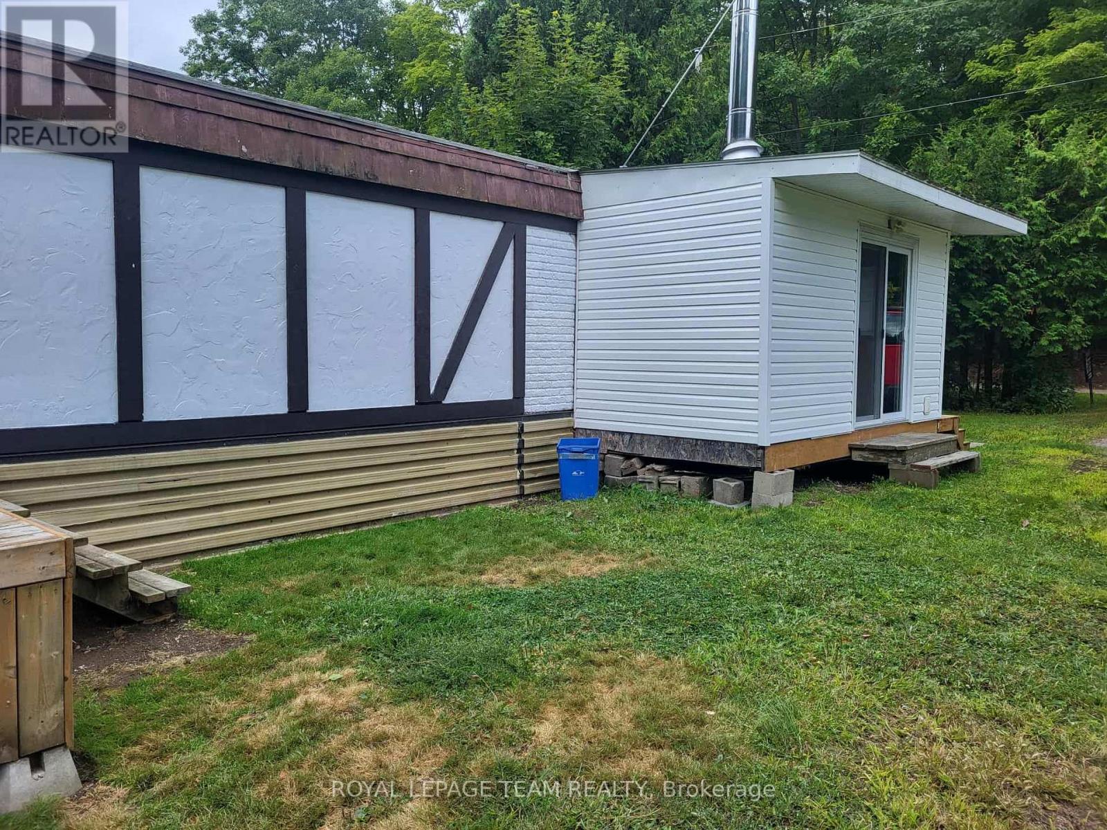 27 Jennifer Lane, Horton, Ontario  K7V 3Z9 - Photo 30 - X12273890