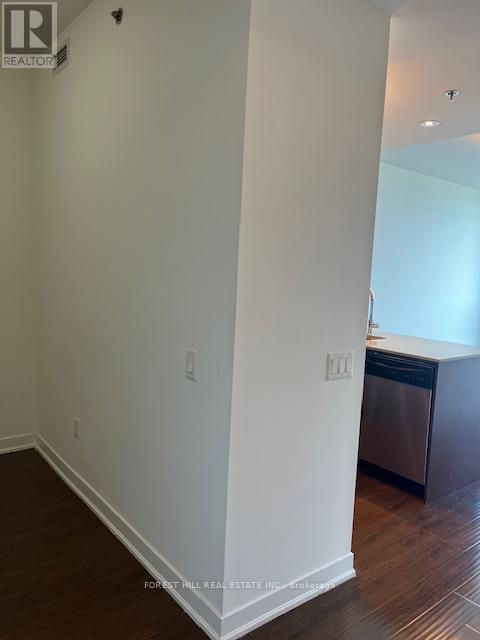 2001 - 320 Tweedsmuir Avenue, Toronto, Ontario  M5P 2Y3 - Photo 10 - C12377553