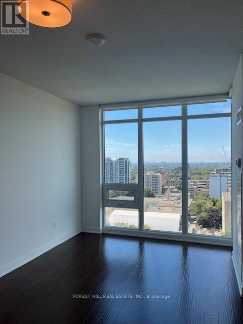 2001 - 320 Tweedsmuir Avenue, Toronto, Ontario  M5P 2Y3 - Photo 16 - C12377553