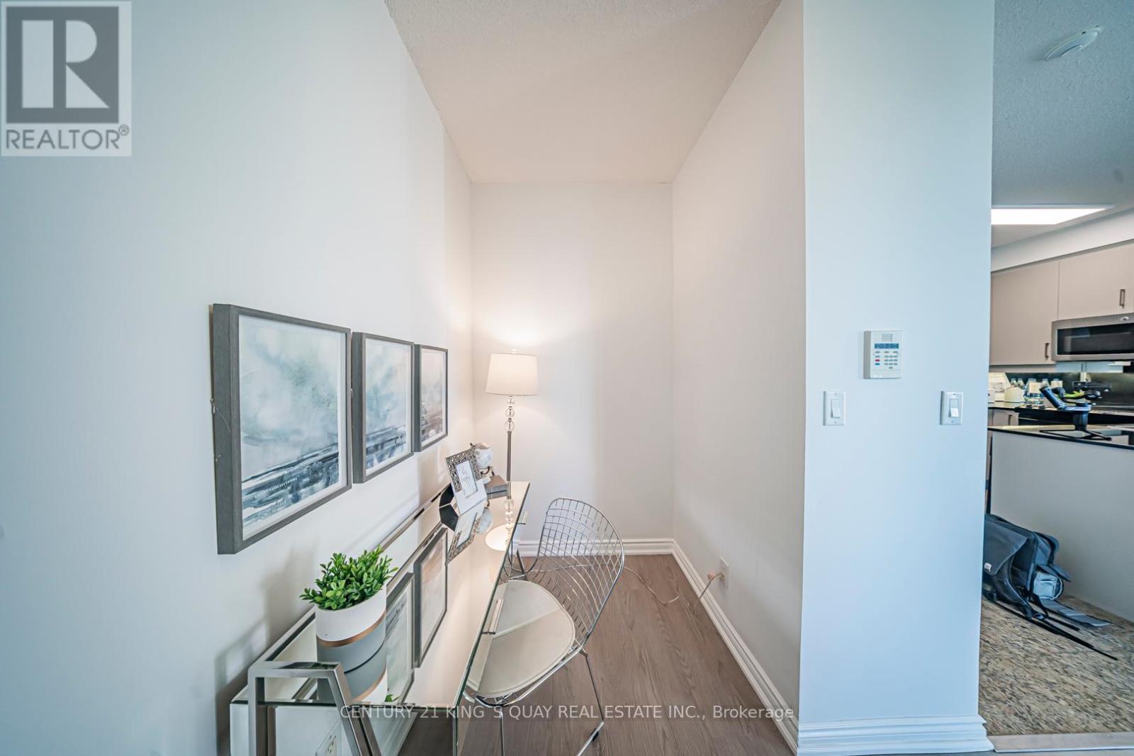 2004 - 300 Bloor Street E, Toronto, Ontario  M4W 3Y2 - Photo 33 - C12377659