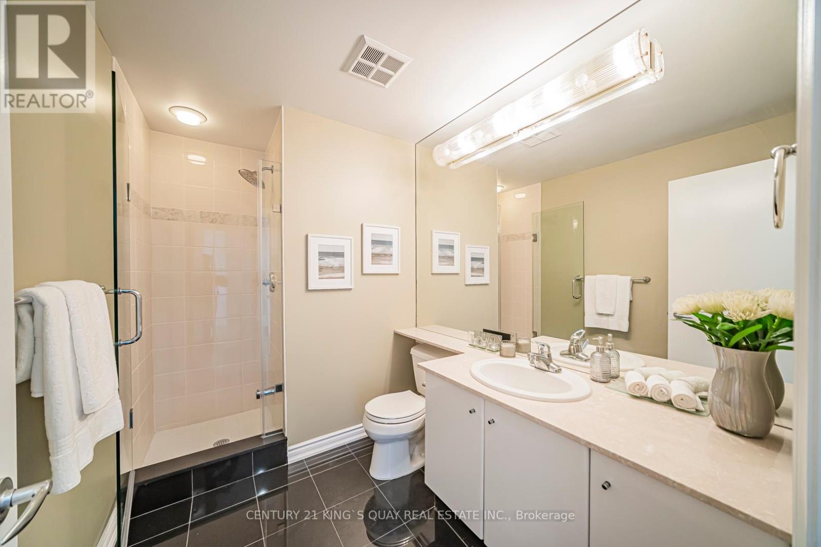 2004 - 300 Bloor Street E, Toronto, Ontario  M4W 3Y2 - Photo 38 - C12377659