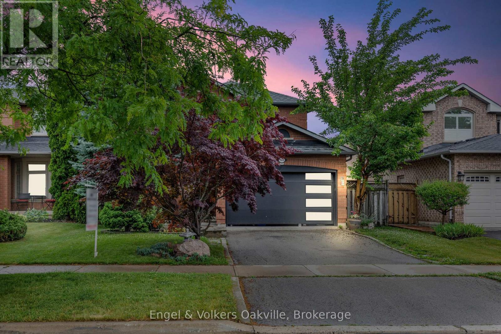 569 PHOEBE CRESCENT, Burlington, Ontario