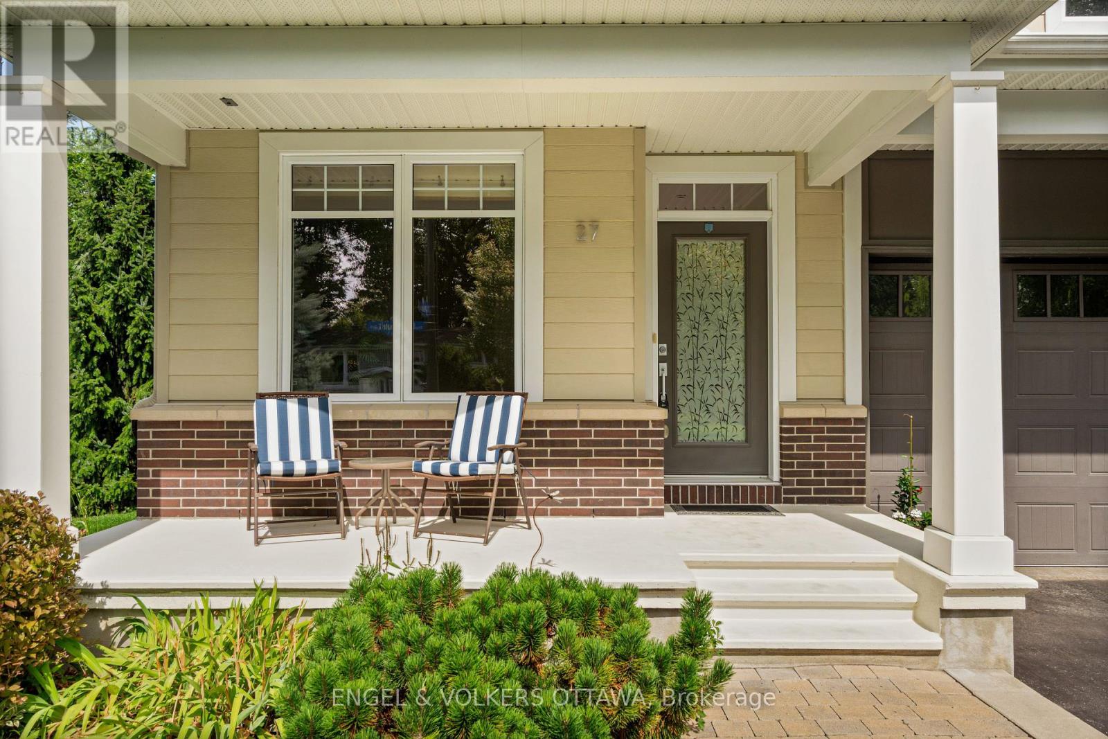 Property at 27 ESQUIMAULT AVENUE image 3