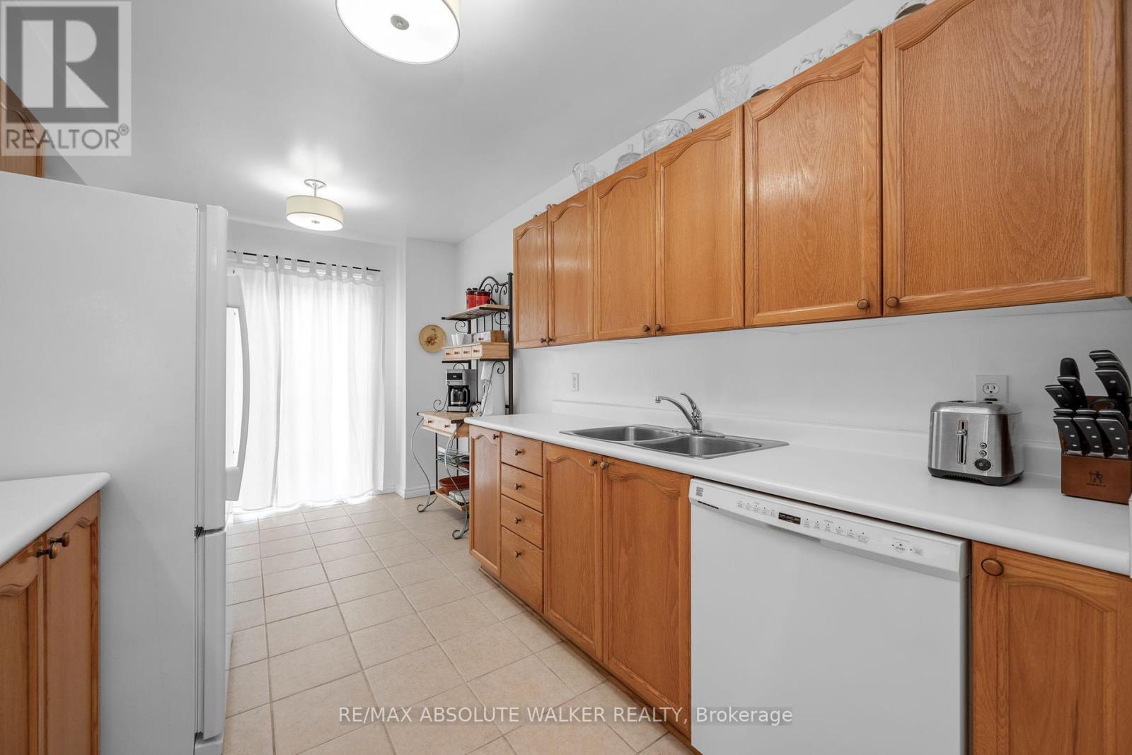 757 Clearcrest Crescent, Ottawa, Ontario  K4A 3E7 - Photo 8 - X12377731