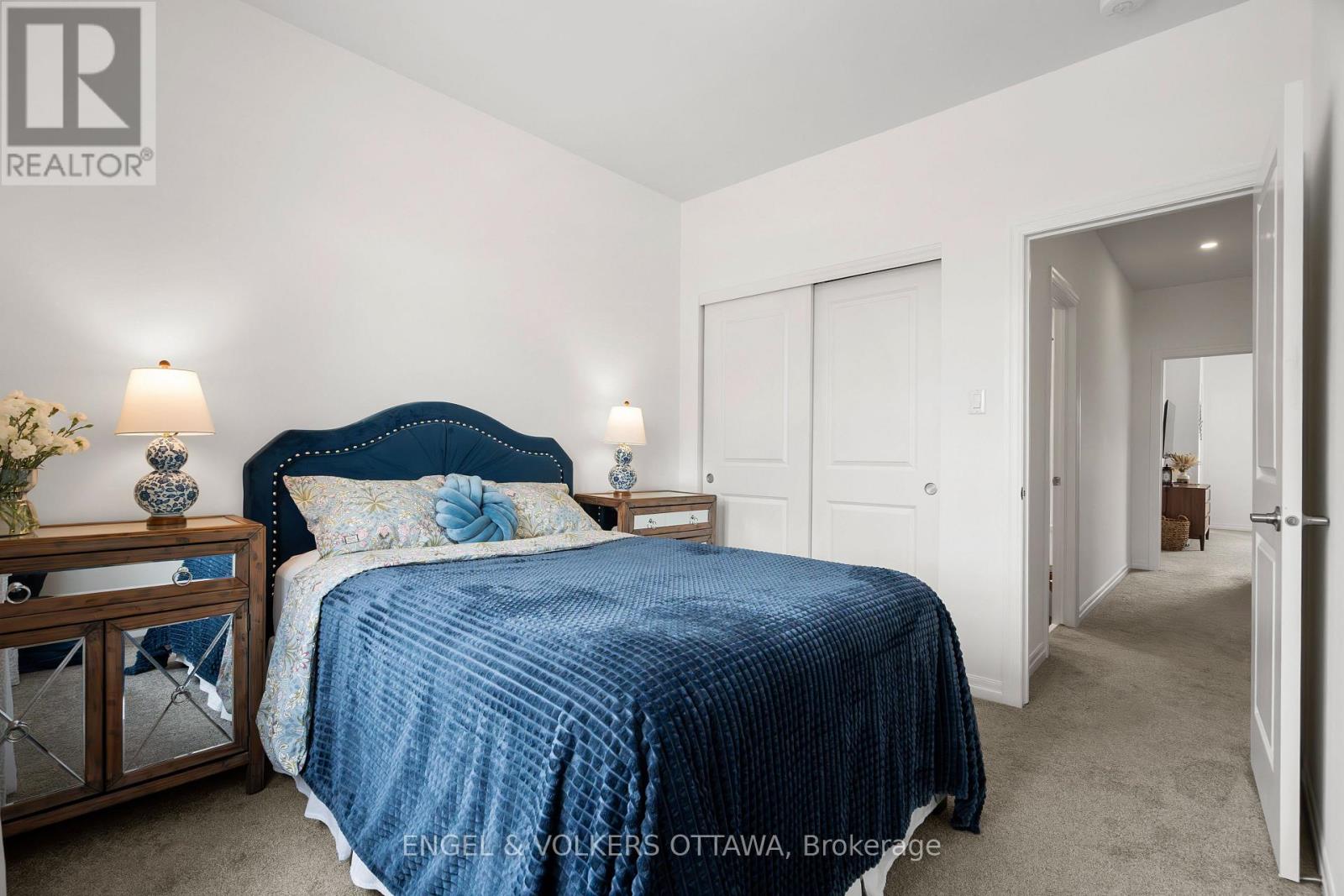 606 Mikinak Road, Ottawa, Ontario  K1K 3X7 - Photo 22 - X12377748