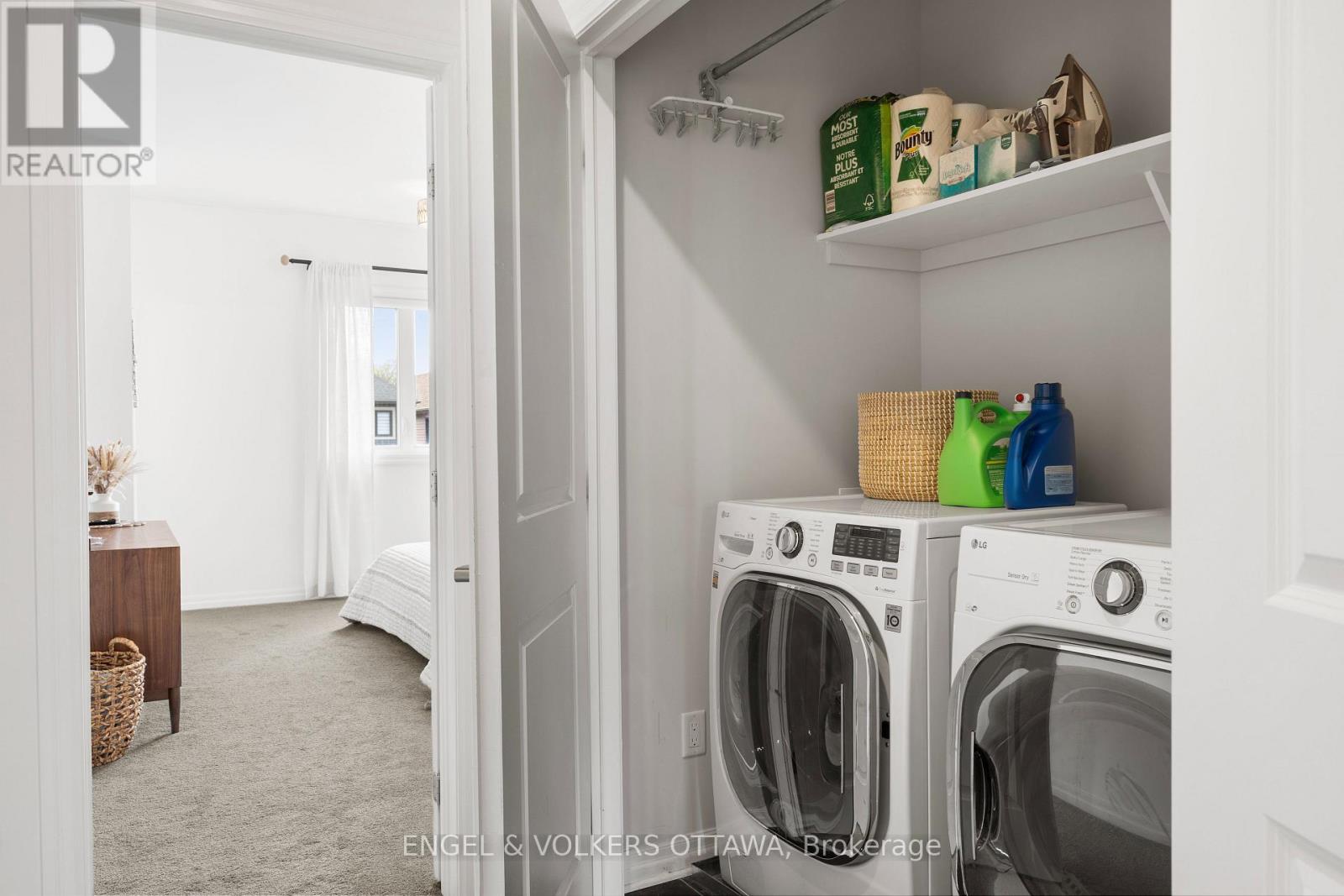 606 Mikinak Road, Ottawa, Ontario  K1K 3X7 - Photo 25 - X12377748