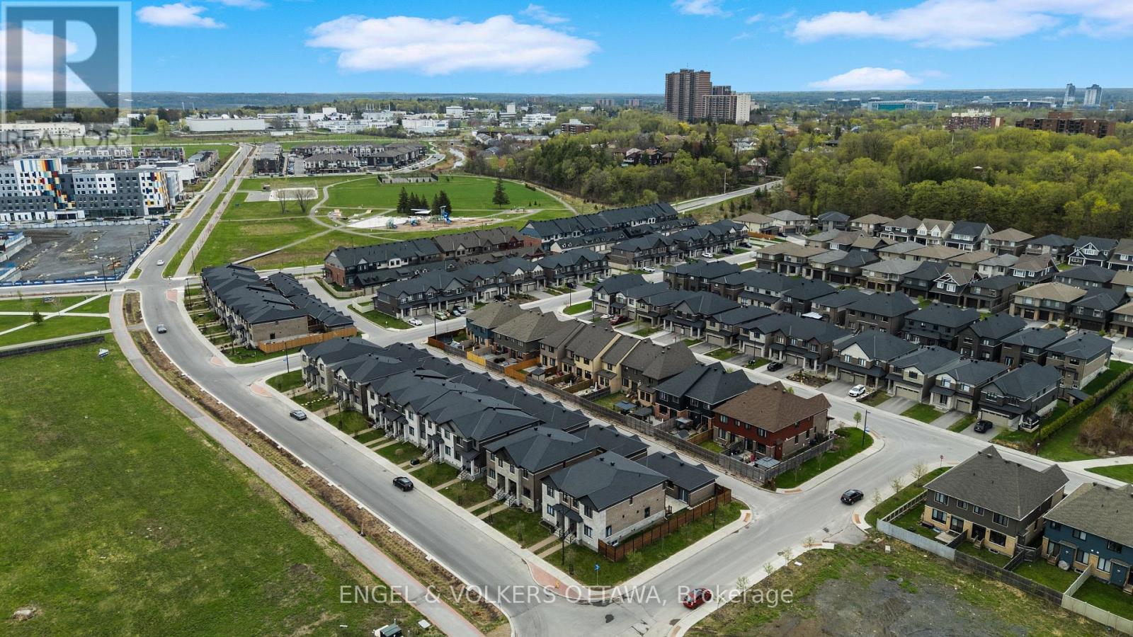606 Mikinak Road, Ottawa, Ontario  K1K 3X7 - Photo 36 - X12377748