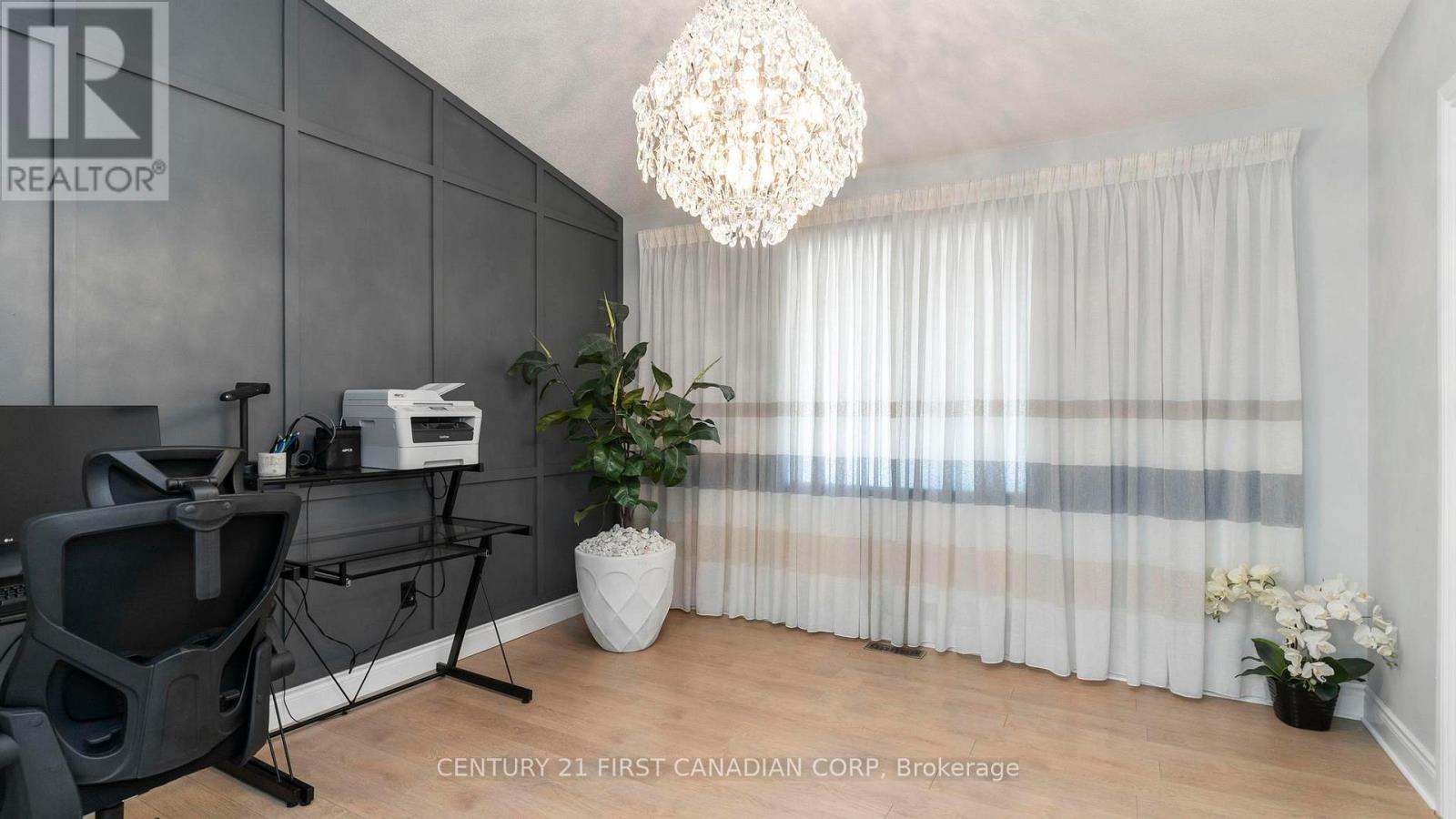 100 Josselyn Drive, London South (South X), Ontario  N6E 3V6 - Photo 10 - X12377739