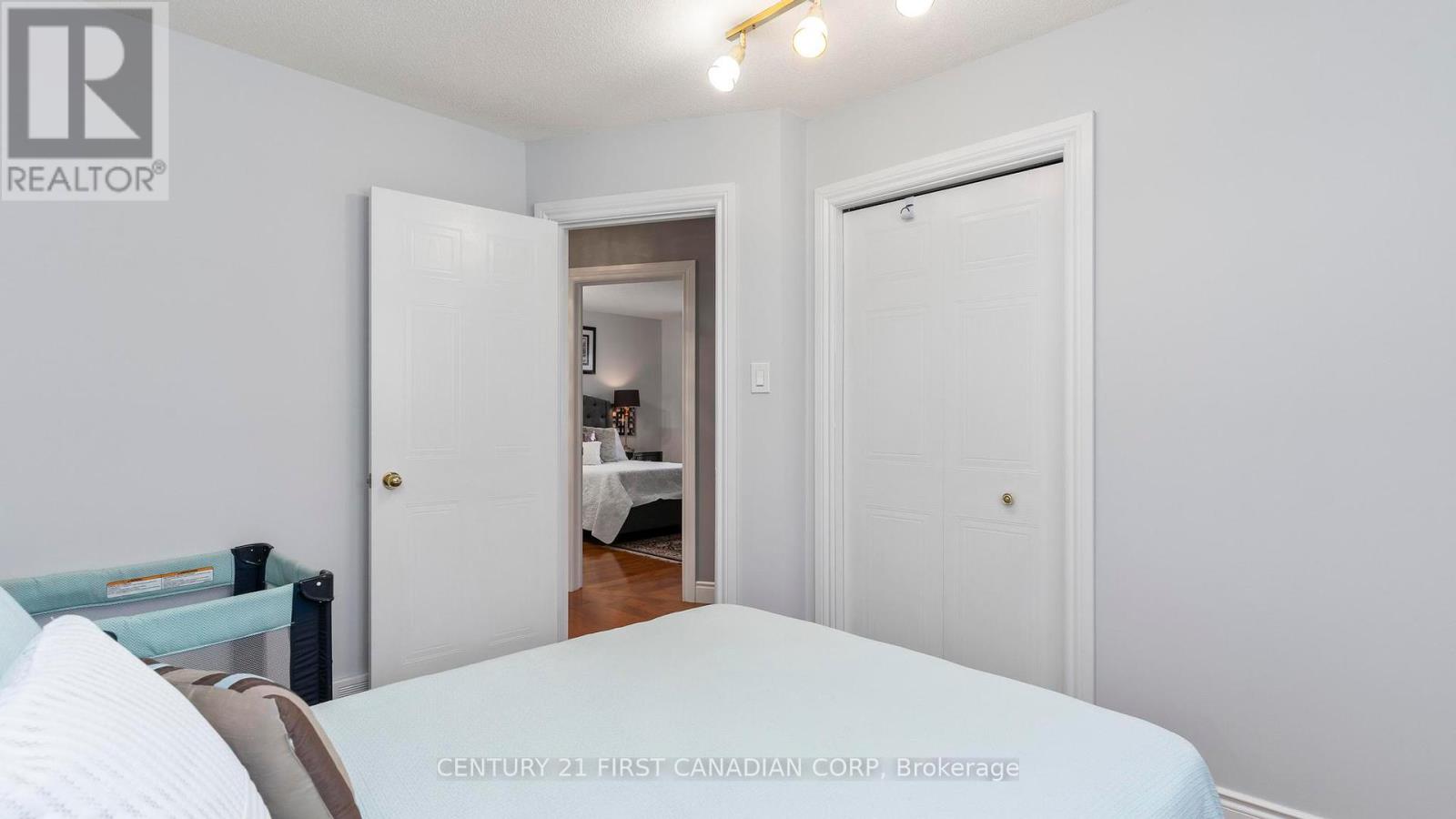 100 Josselyn Drive, London South (South X), Ontario  N6E 3V6 - Photo 24 - X12377739