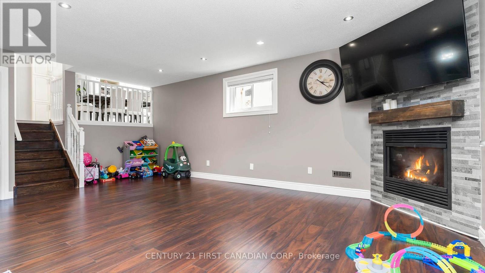 100 Josselyn Drive, London South (South X), Ontario  N6E 3V6 - Photo 29 - X12377739