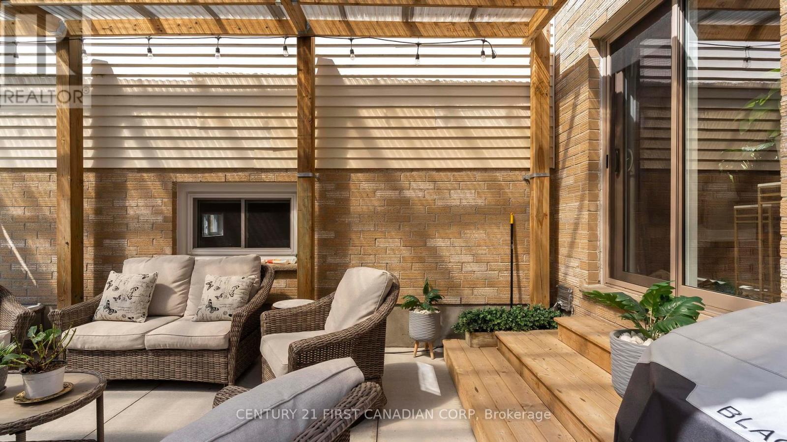 100 Josselyn Drive, London South (South X), Ontario  N6E 3V6 - Photo 34 - X12377739