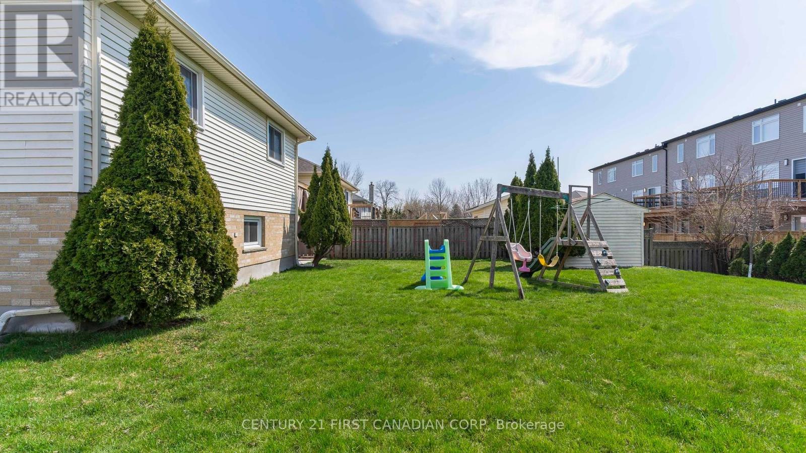 100 Josselyn Drive, London South (South X), Ontario  N6E 3V6 - Photo 37 - X12377739
