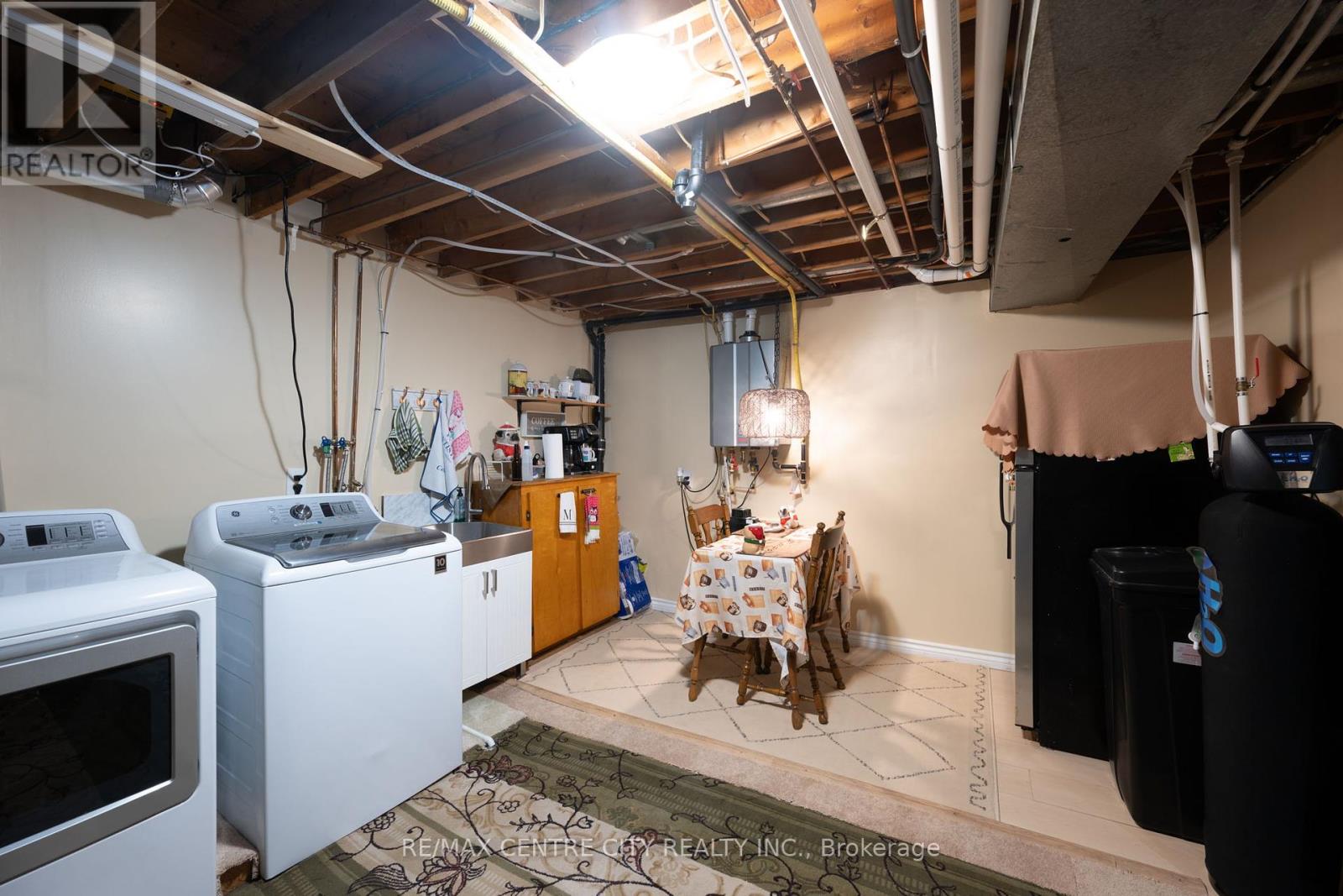 150 Culver Crescent, London East (East H), Ontario  N5V 3G7 - Photo 24 - X12377806