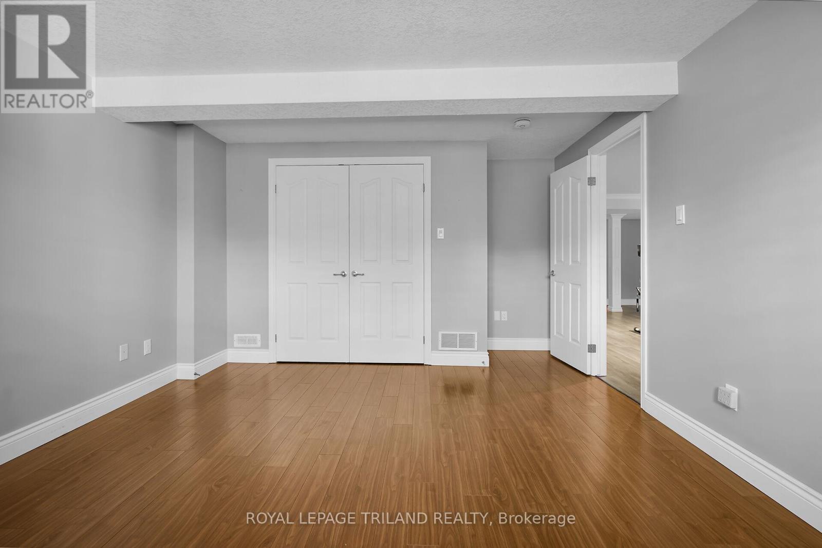 7119 Clayton Walk, London South, Ontario  N6P 1V3 - Photo 34 - X12377825