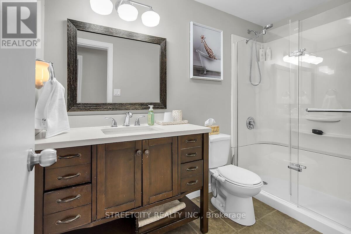 52 Adswood Road, London South, Ontario  N6E 2W1 - Photo 15 - X12377856