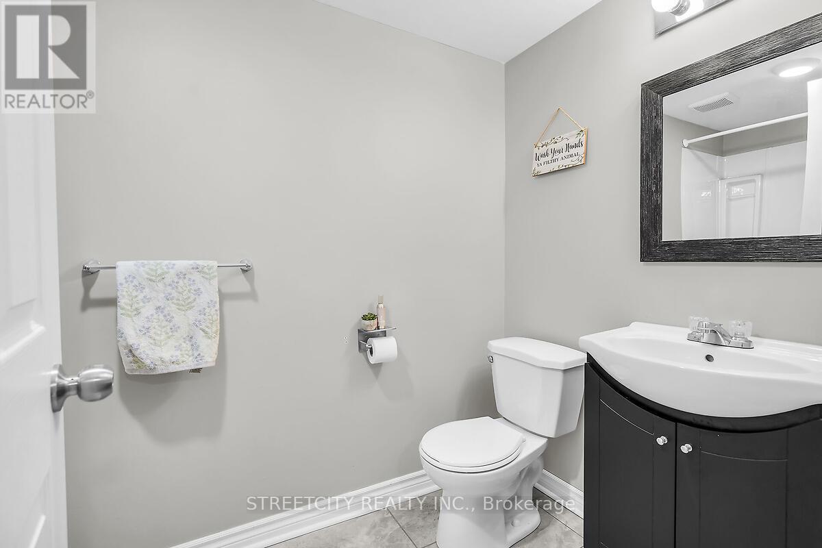 52 Adswood Road, London South, Ontario  N6E 2W1 - Photo 19 - X12377856