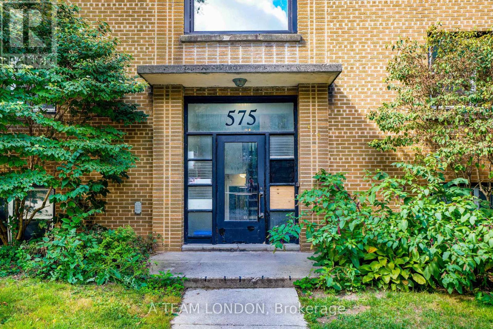 575 Ridout Street N, London East (East F), Ontario  N6A 2R2 - Photo 3 - X12377866