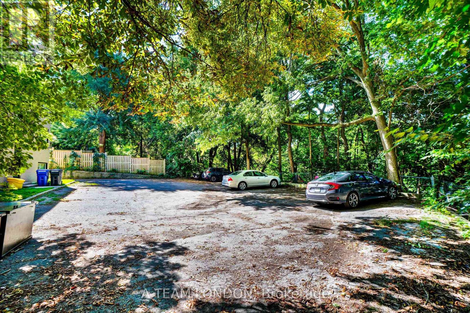 575 Ridout Street N, London East (East F), Ontario  N6A 2R2 - Photo 6 - X12377866