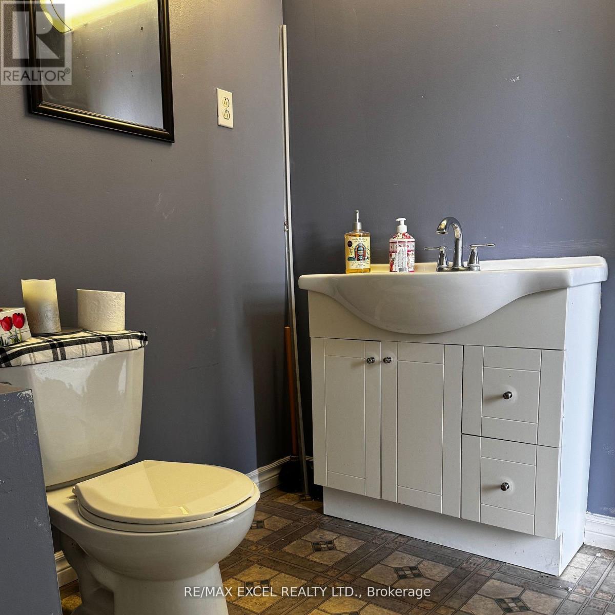 & 6282 - 6280 Main Street, Whitchurch-Stouffville, Ontario  L4A 1G7 - Photo 9 - N12377589