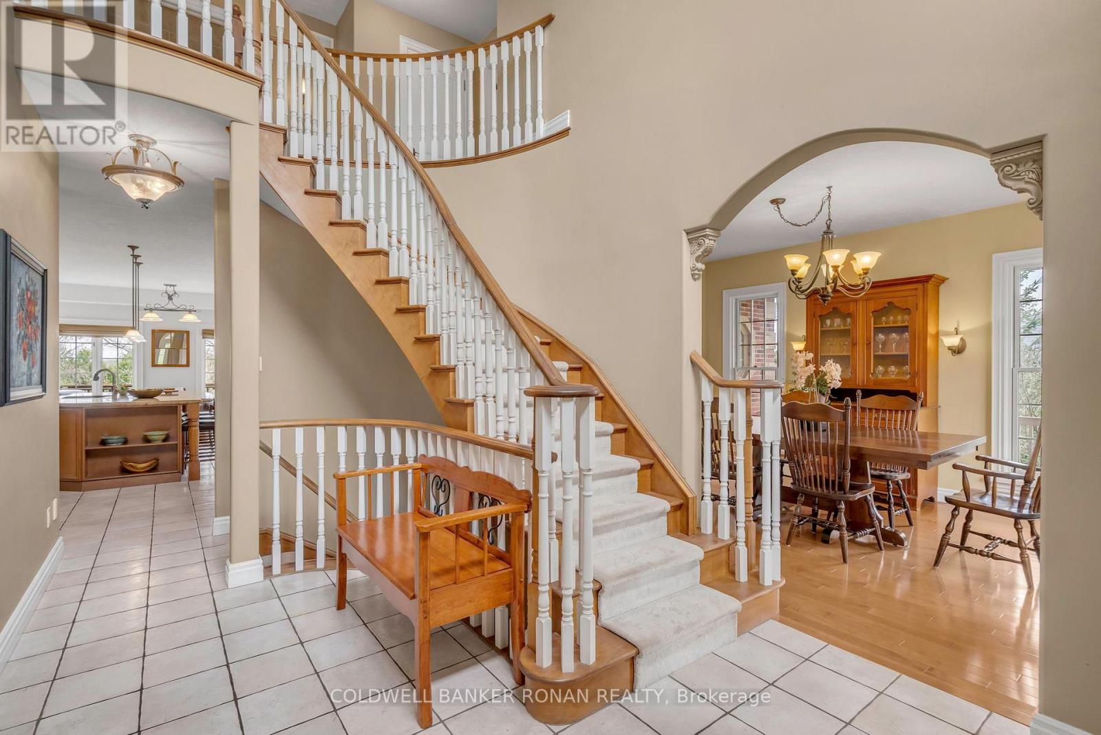38 Tecumseth Heights Drive, New Tecumseth, Ontario  L0G 1W0 - Photo 3 - N12377590