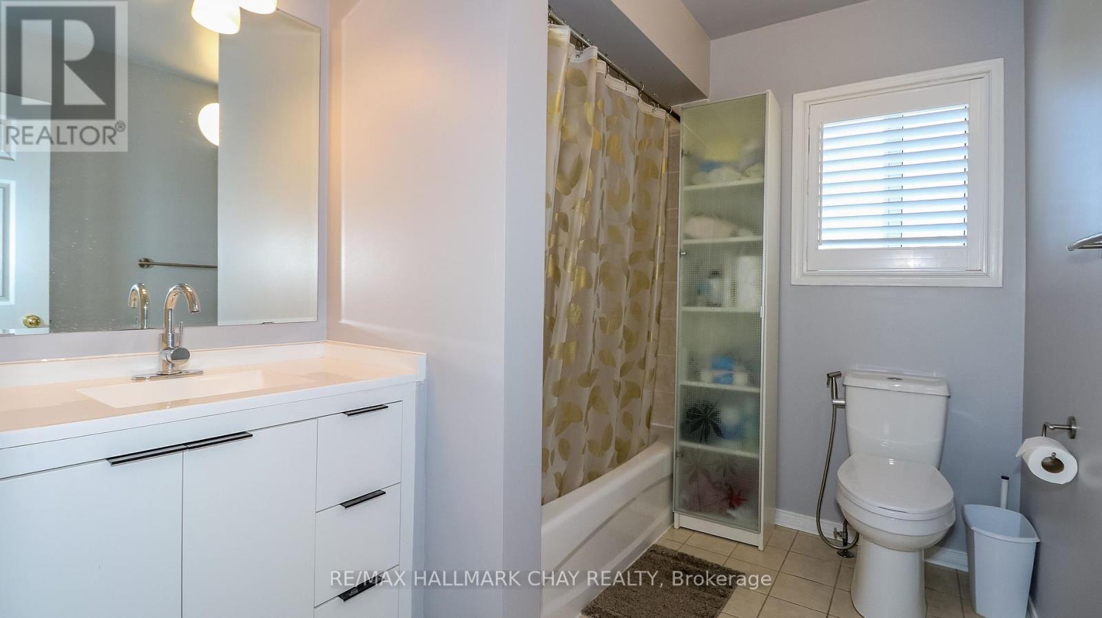 14 Gold Park Gate, Essa (Angus), Ontario  L3W 0C2 - Photo 18 - N12377611