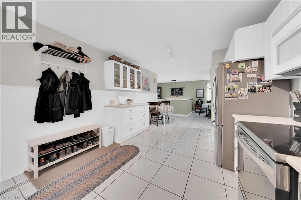 1 Renata Court, Dundas, Ontario  L9H 6X1 - Photo 19 - 40764667