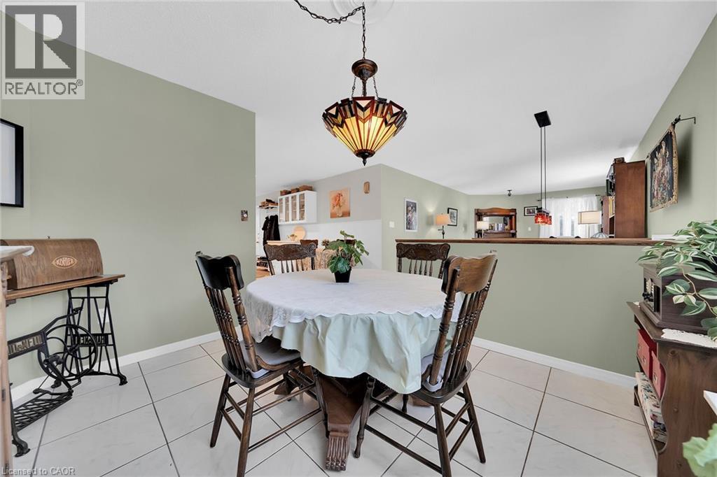 1 Renata Court, Dundas, Ontario  L9H 6X1 - Photo 12 - 40764667