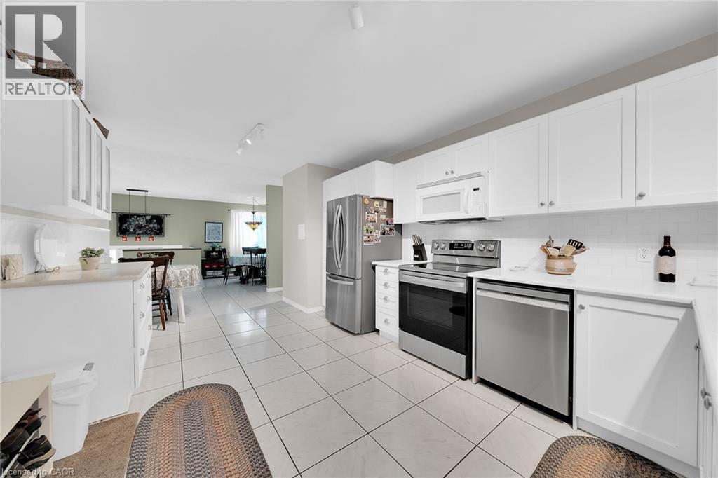 1 Renata Court, Dundas, Ontario  L9H 6X1 - Photo 18 - 40764667