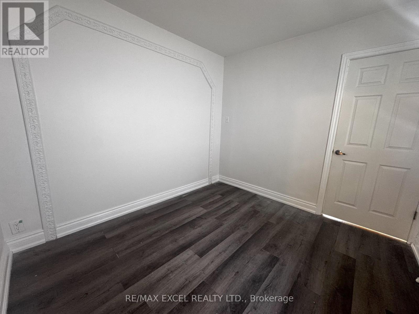 9961 Yonge Street, Richmond Hill, Ontario  L4C 1T9 - Photo 10 - N12374430