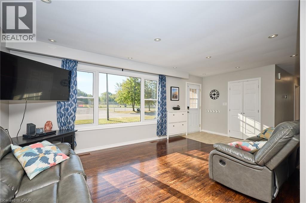 982 John Street, Dunnville, Ontario  N1A 2R8 - Photo 8 - 40765364