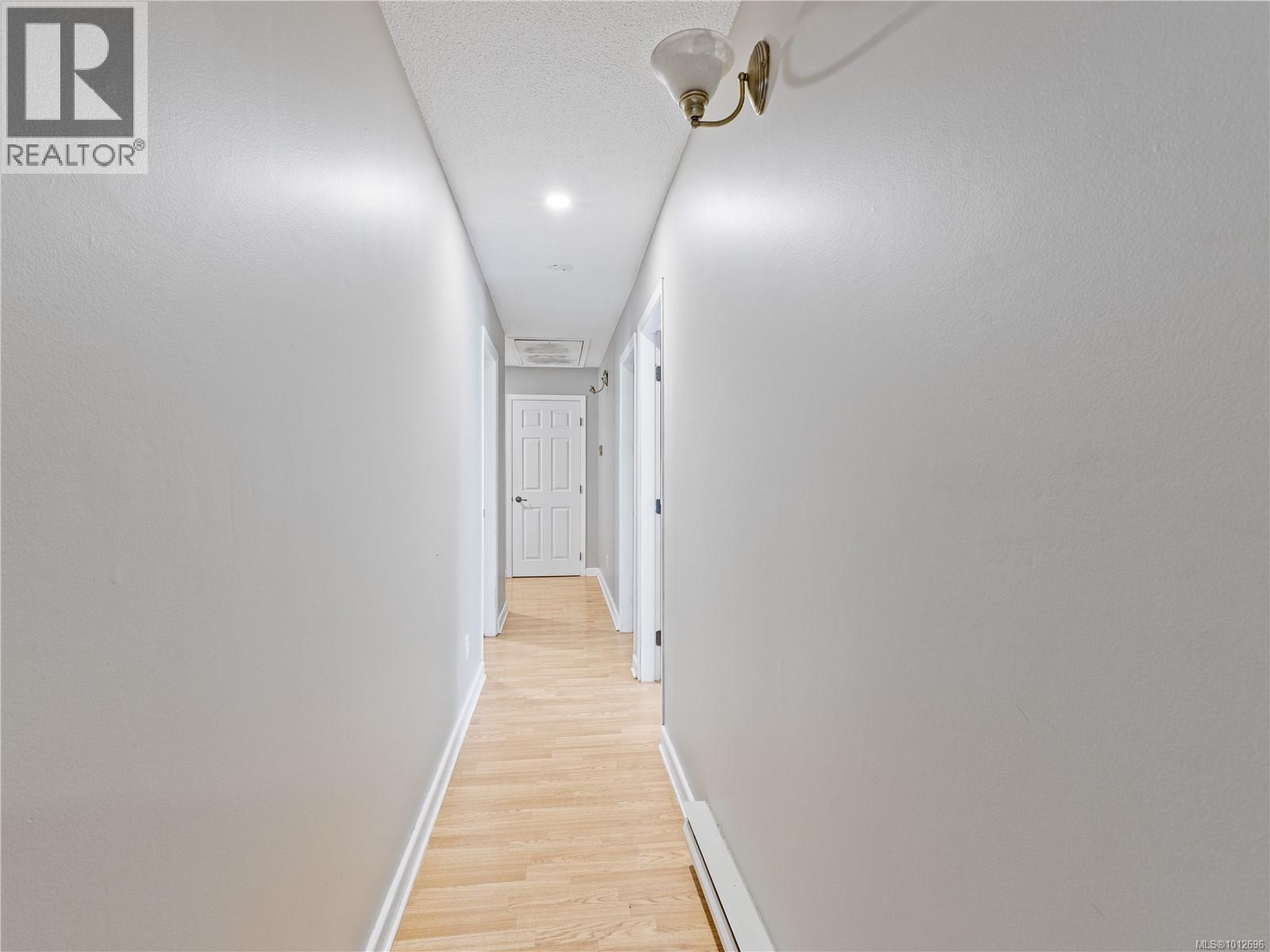 Property at 1546 Grandom Pl image 4