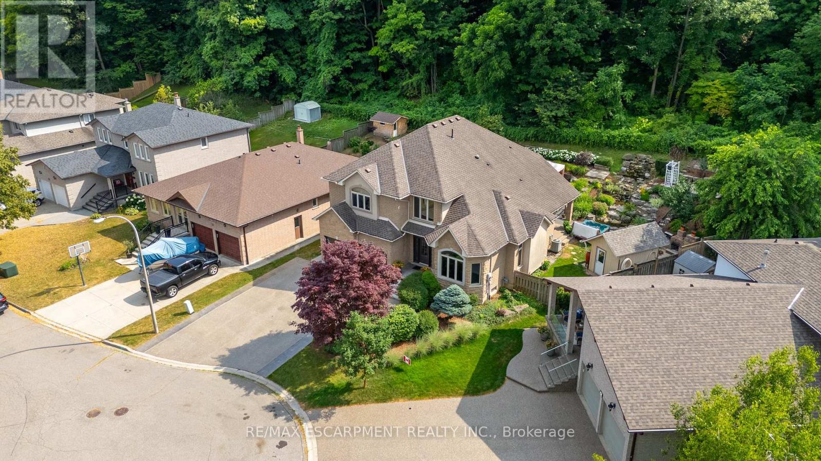 22 Shadeland Crescent, Hamilton (Stoney Creek), Ontario  L8G 4Y1 - Photo 48 - X12377283