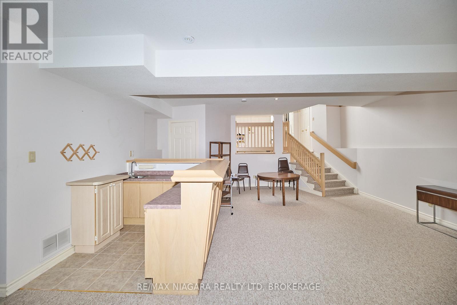 6869 Imperial Court, Niagara Falls, Ontario  L2G 7W9 - Photo 21 - X12377724