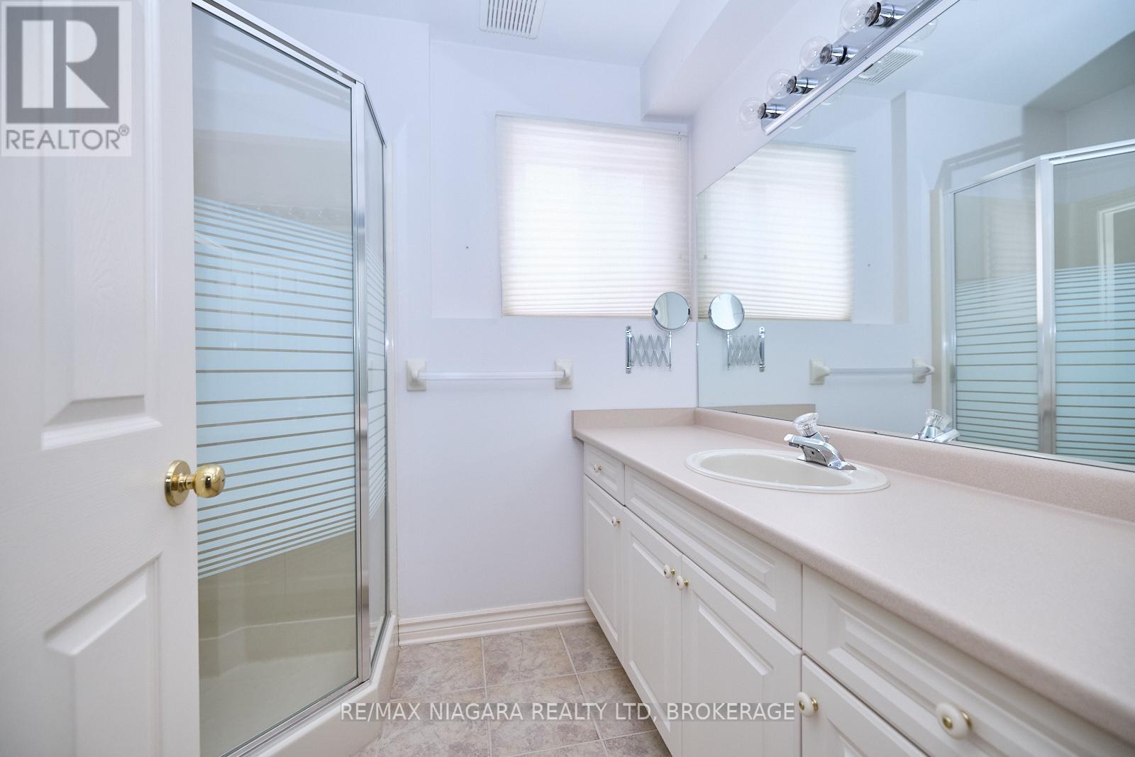 6869 Imperial Court, Niagara Falls, Ontario  L2G 7W9 - Photo 24 - X12377724