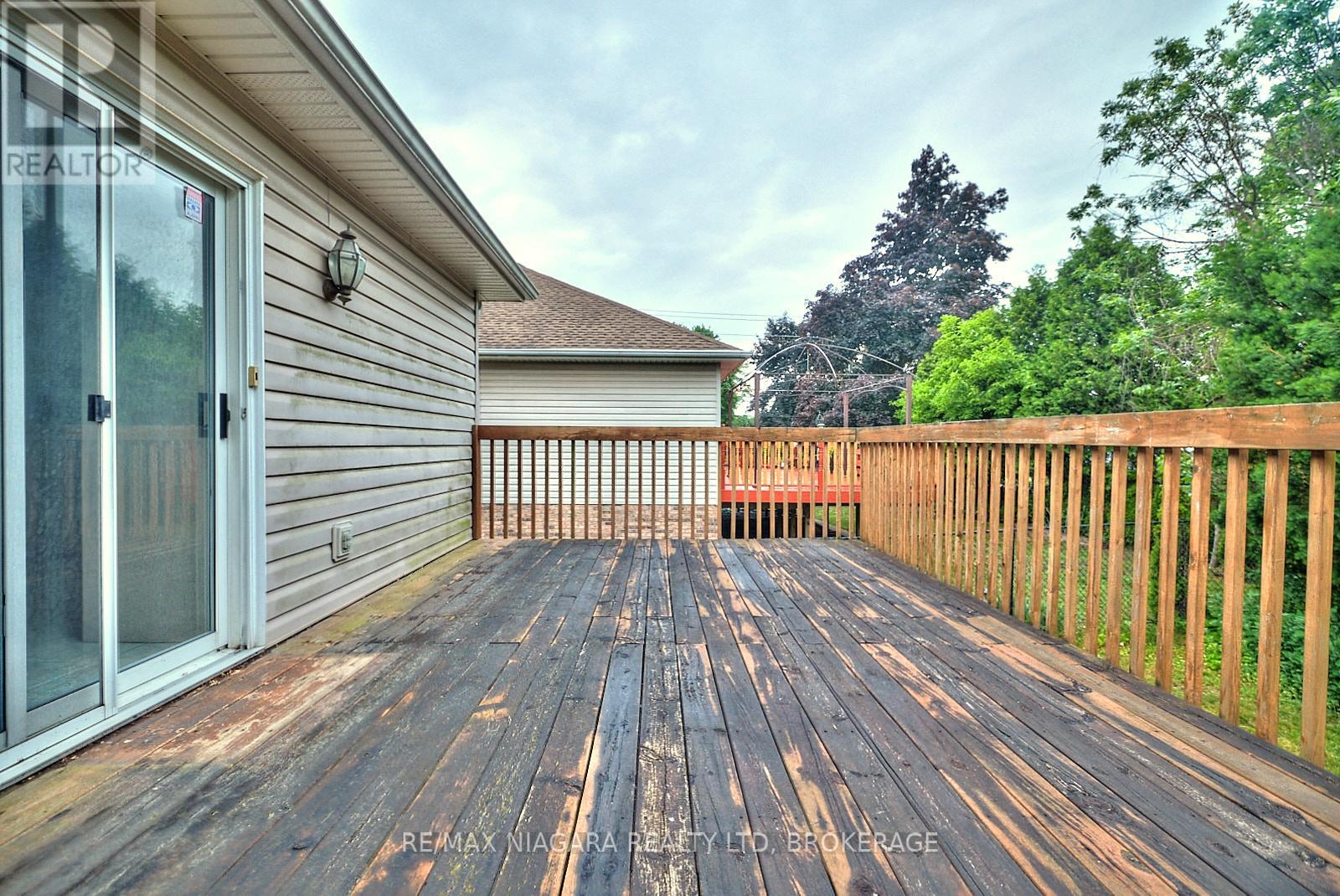 6869 Imperial Court, Niagara Falls, Ontario  L2G 7W9 - Photo 35 - X12377724
