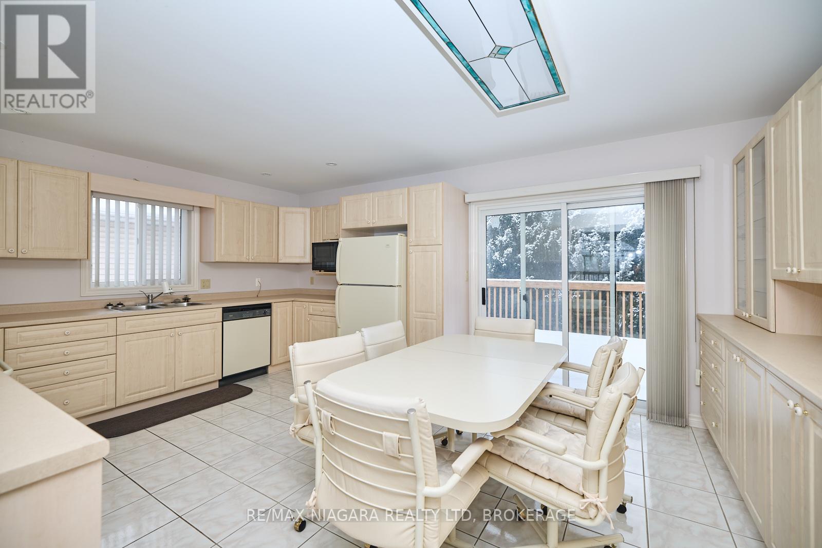 6869 Imperial Court, Niagara Falls, Ontario  L2G 7W9 - Photo 7 - X12377724
