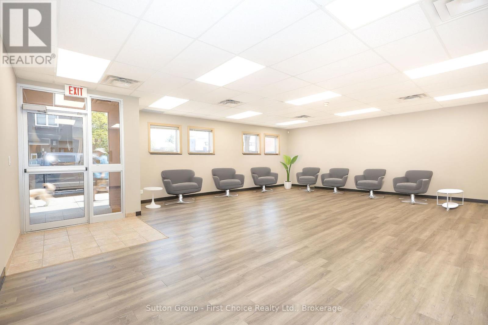 154 Downie Street, Stratford, Ontario  N5A 1X1 - Photo 21 - X12222858