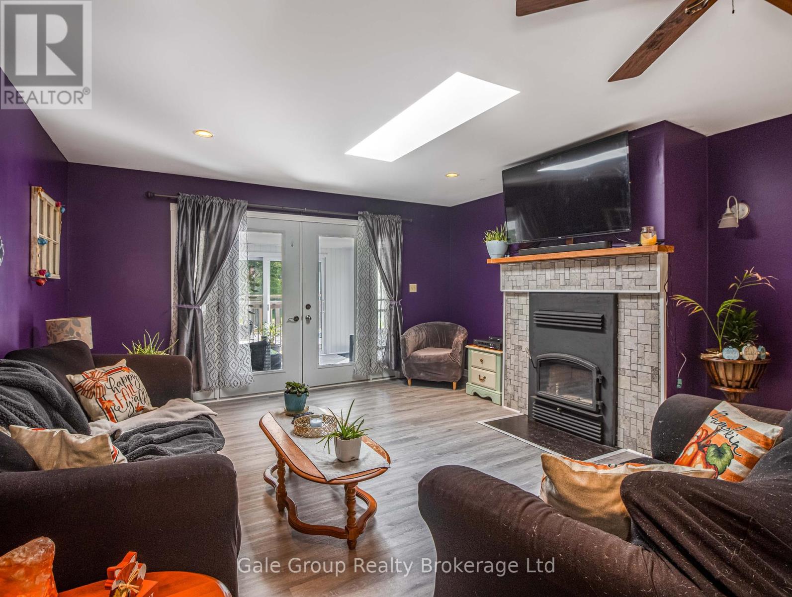 1048 County Rd 28 Road, Norfolk, Ontario  N0E 1G0 - Photo 14 - X12377755