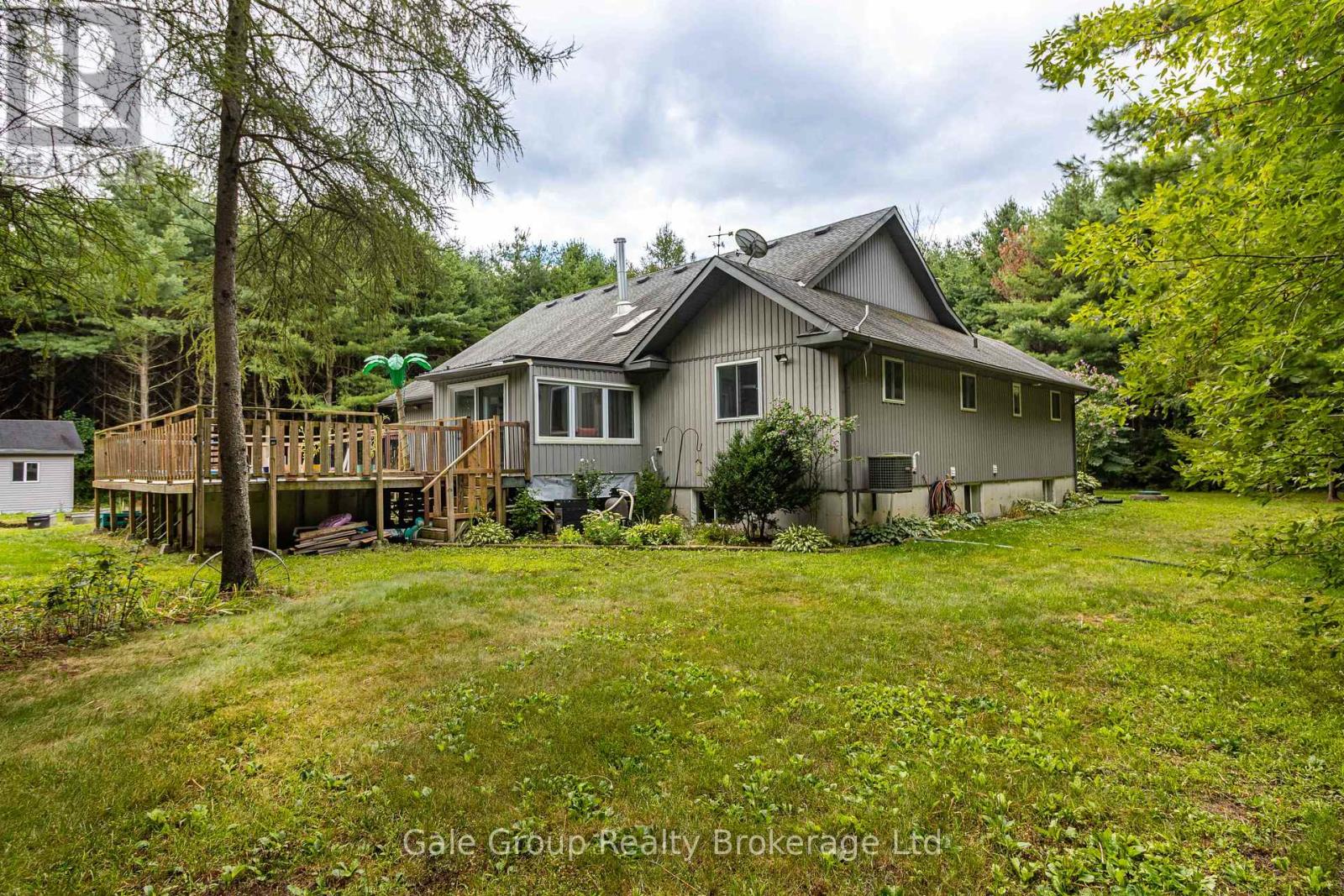 1048 County Rd 28 Road, Norfolk, Ontario  N0E 1G0 - Photo 3 - X12377755