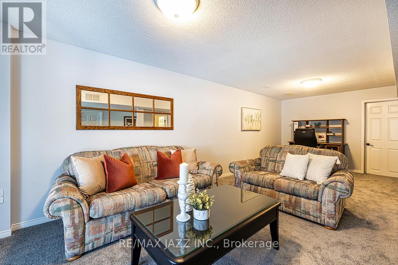 78 Bonnycastle Drive, Clarington, Ontario  L1C 4S9 - Photo 38 - E12377703