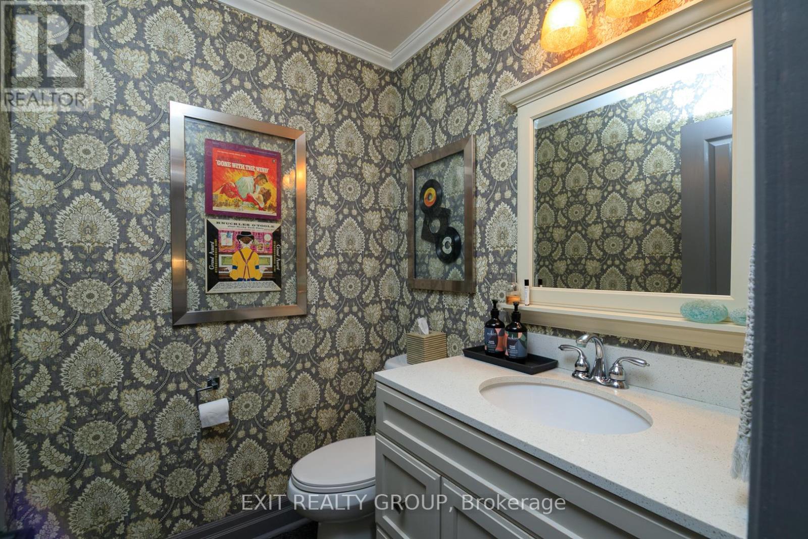 208 Glen Ross Road, Quinte West, Ontario  K0K 2C0 - Photo 17 - X12375311