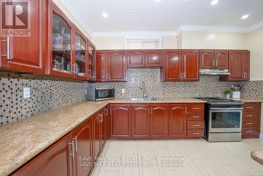 229 Rutherford Road N, Brampton, Ontario  L6V 2X7 - Photo 31 - W12371748
