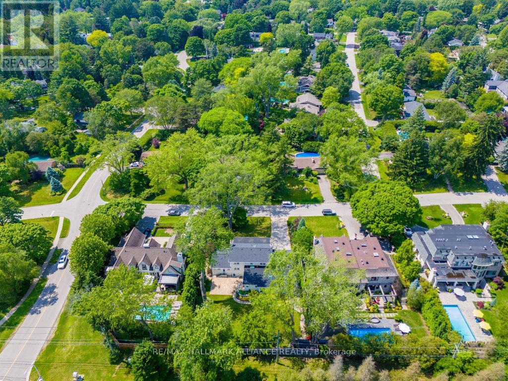1316 Cambridge Drive, Oakville, Ontario  L6J 1S3 - Photo 41 - W12377548